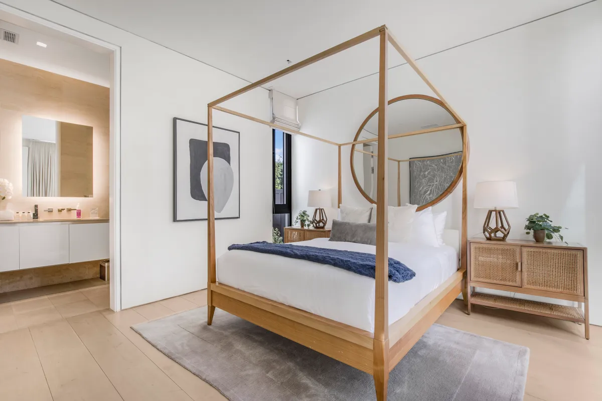 Bedroom 3 image