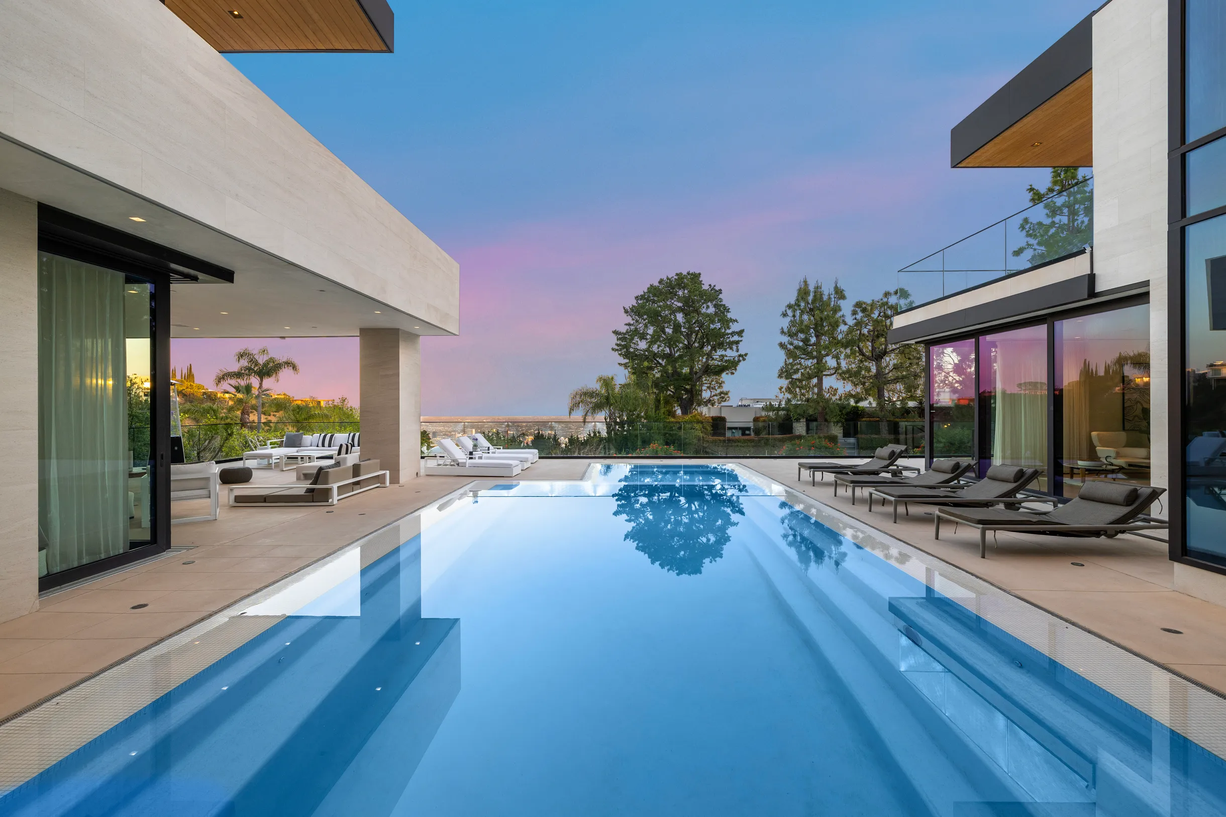 Wander Hollywood Drift #73