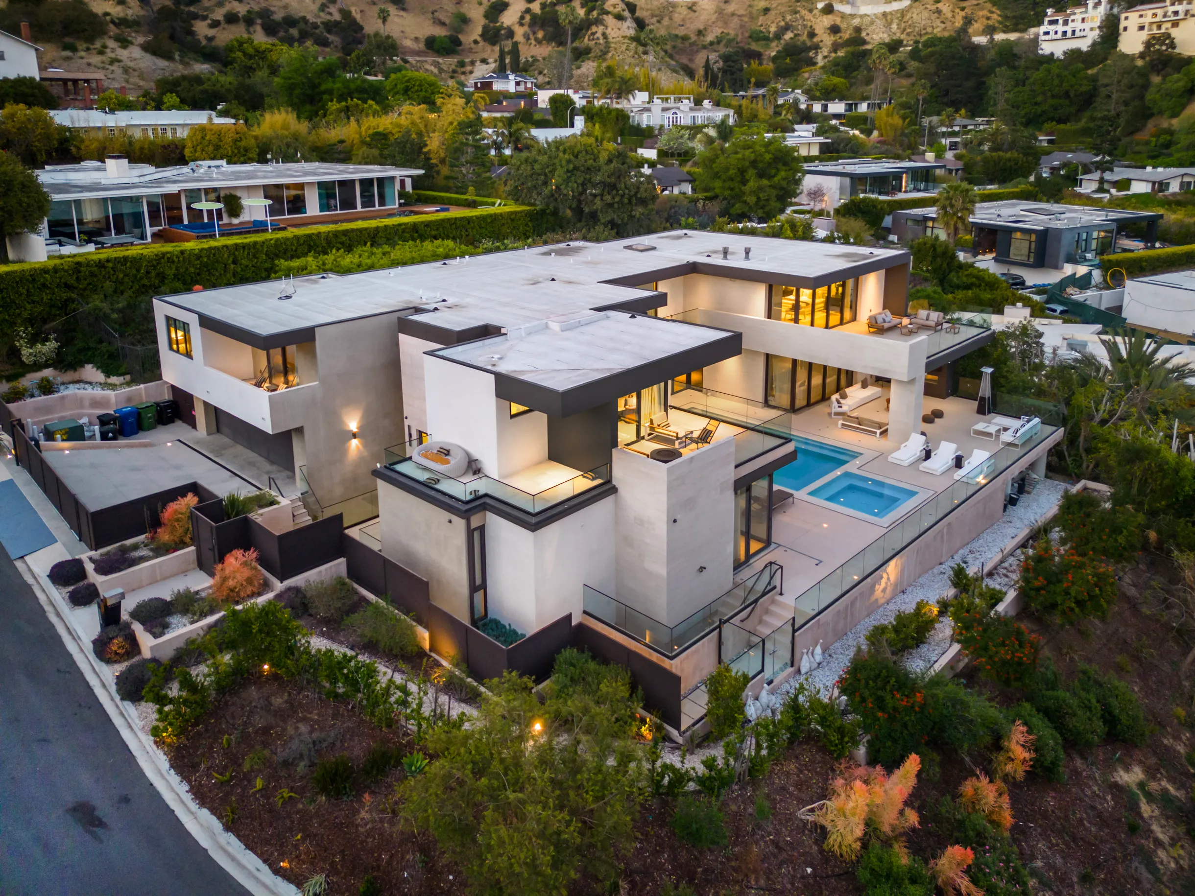 Wander Hollywood Drift #72