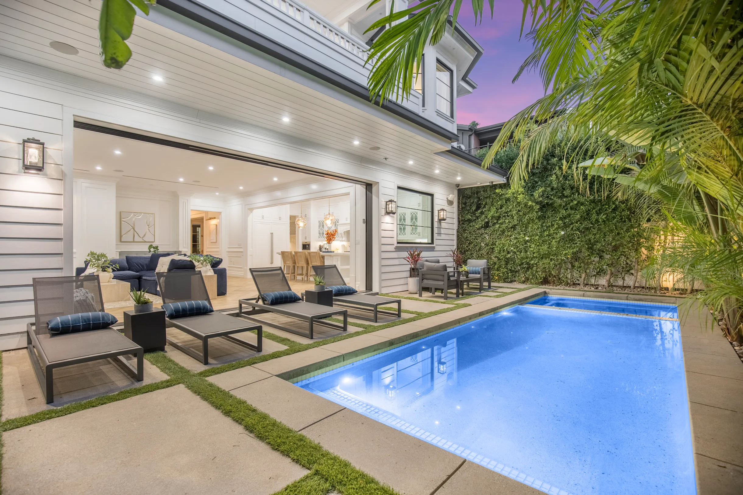 Wander Los Angeles Paradise #44