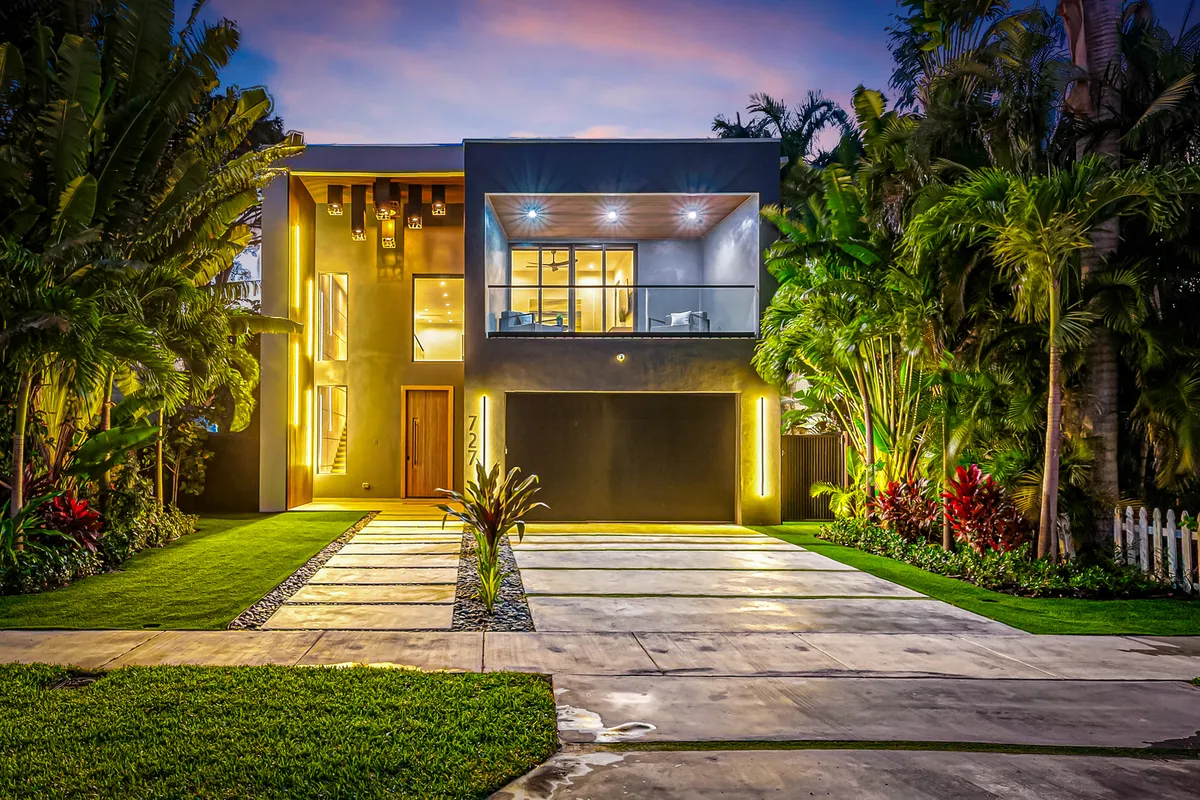 Wander Fort Lauderdale Tropic