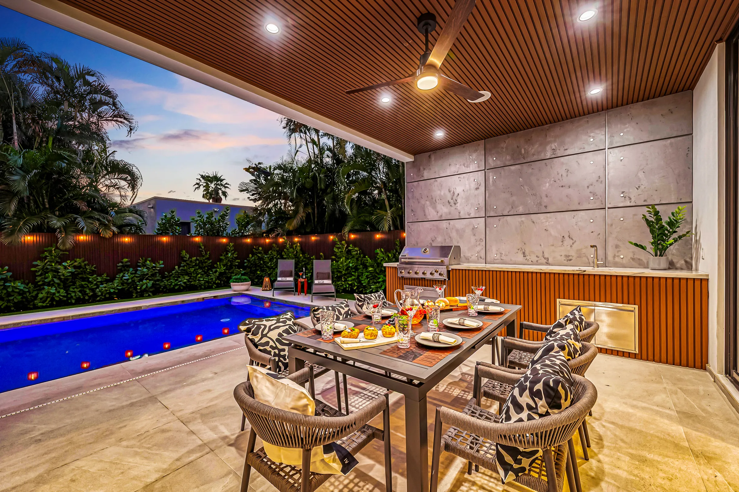 Wander Fort Lauderdale Tropic #24