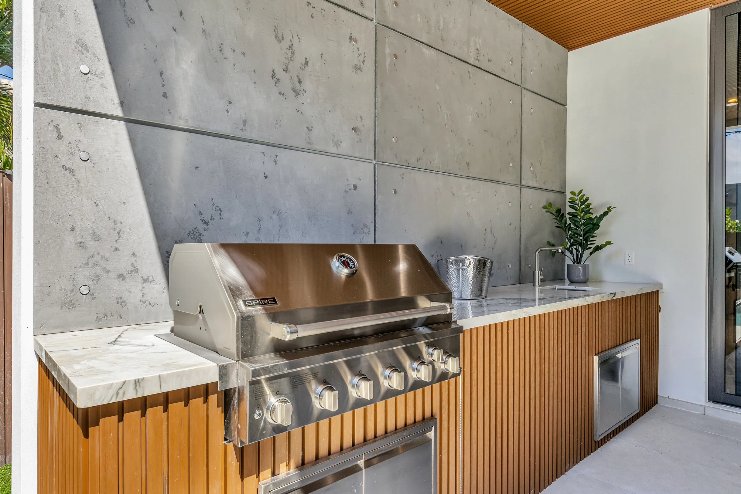 Wander Fort Lauderdale Tropic #94