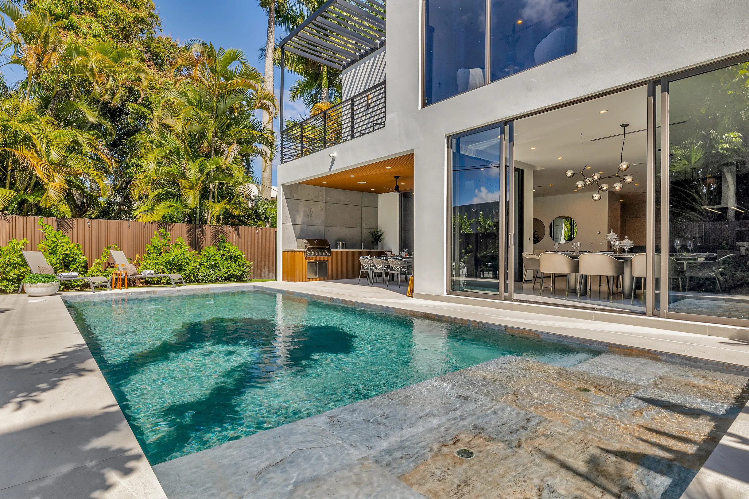 Wander Fort Lauderdale Tropic #121