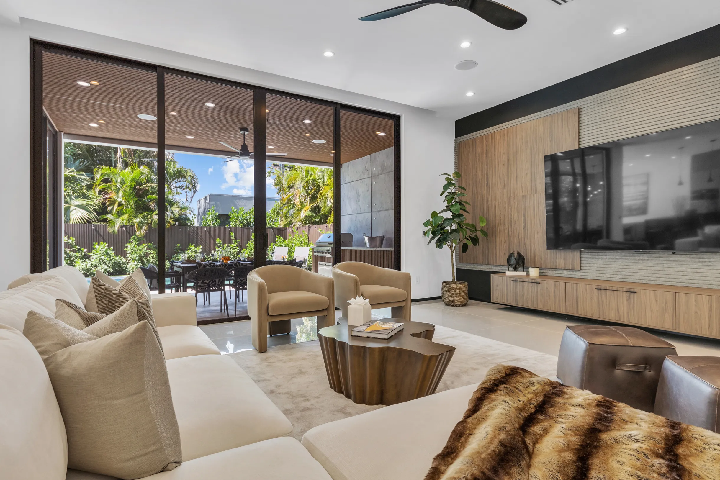 Wander Fort Lauderdale Tropic #100