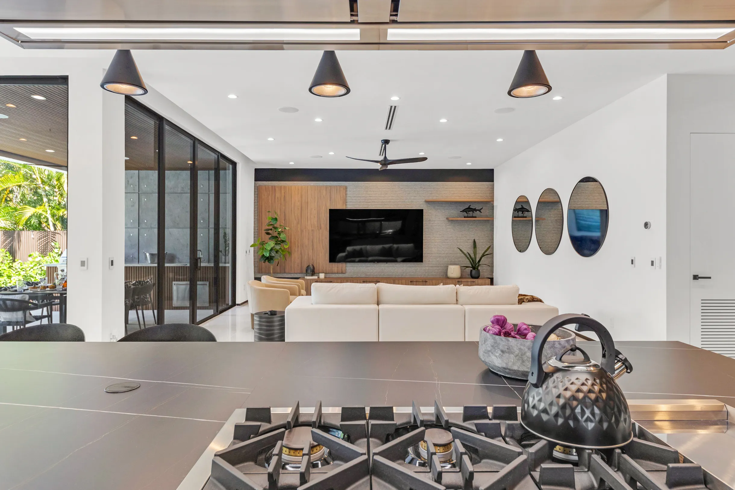 Wander Fort Lauderdale Tropic #117