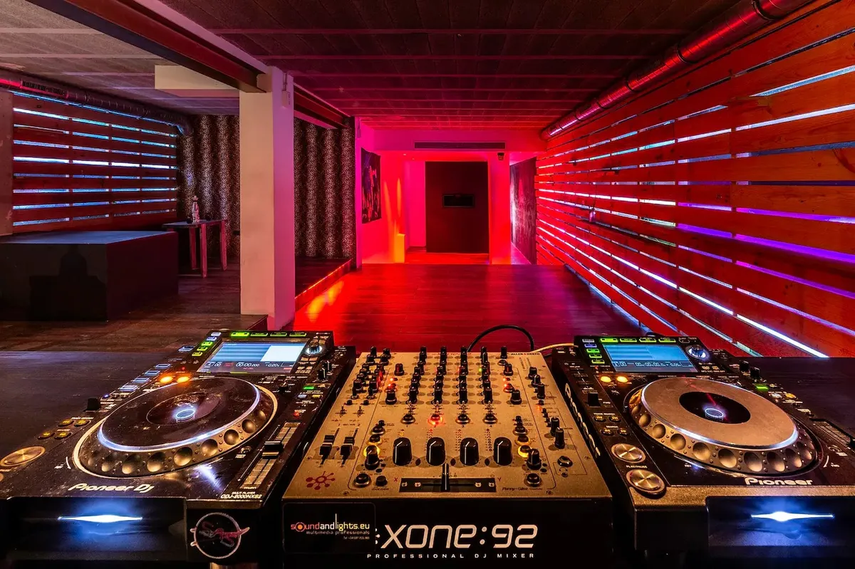 Wander Ibiza Shoal #60