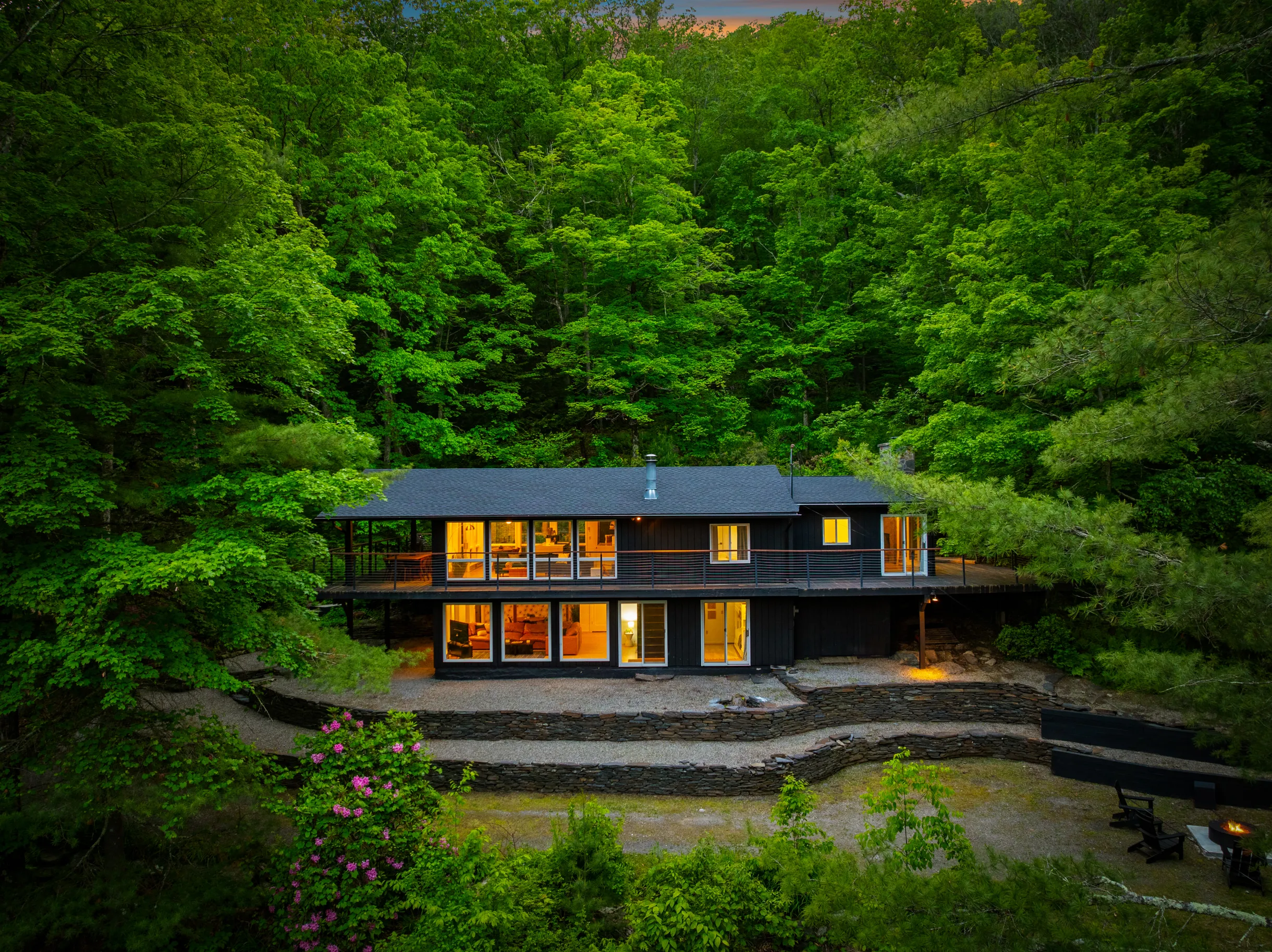 Wander Hillsdale Valley