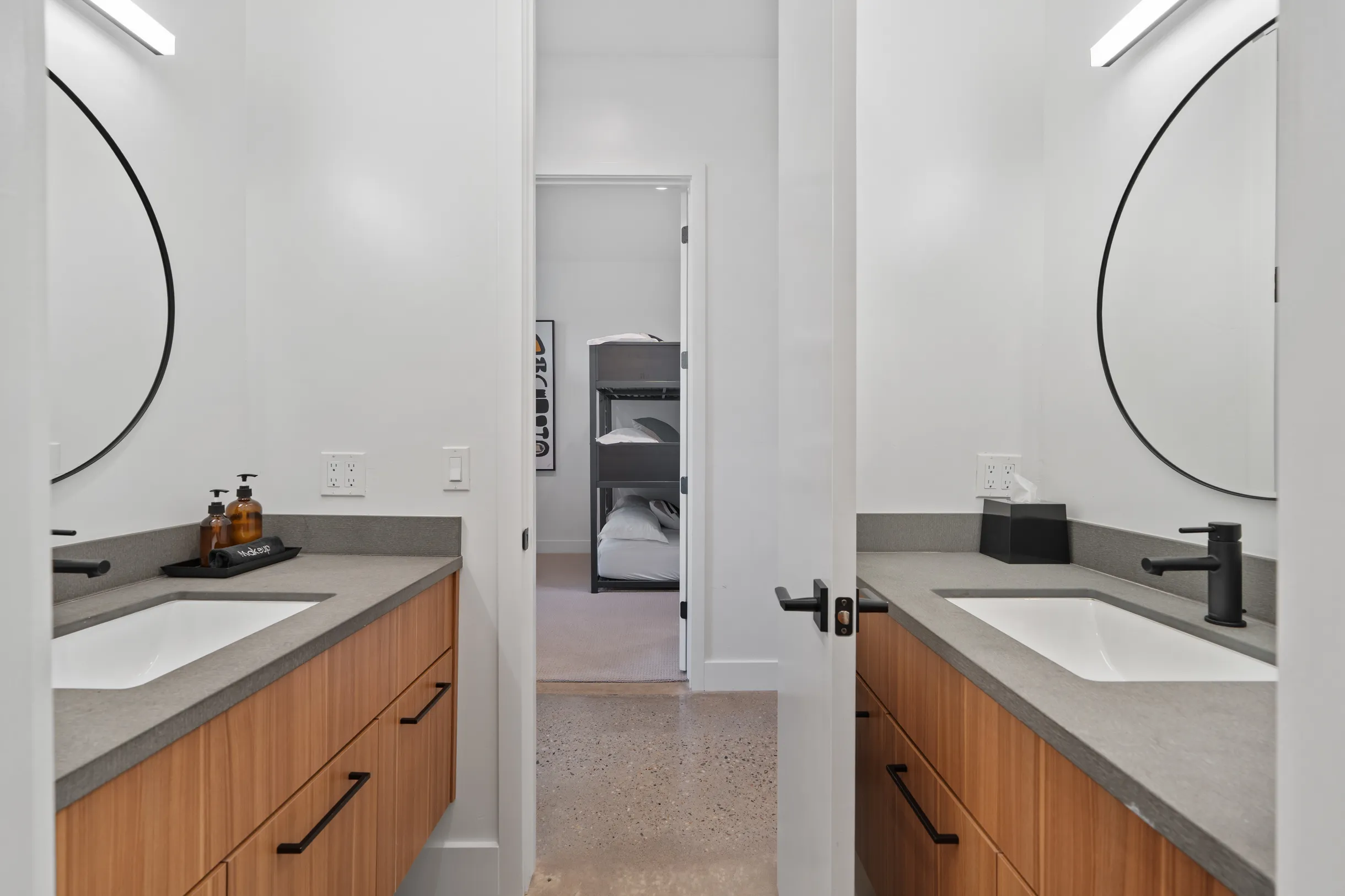 Wander Garden City #60