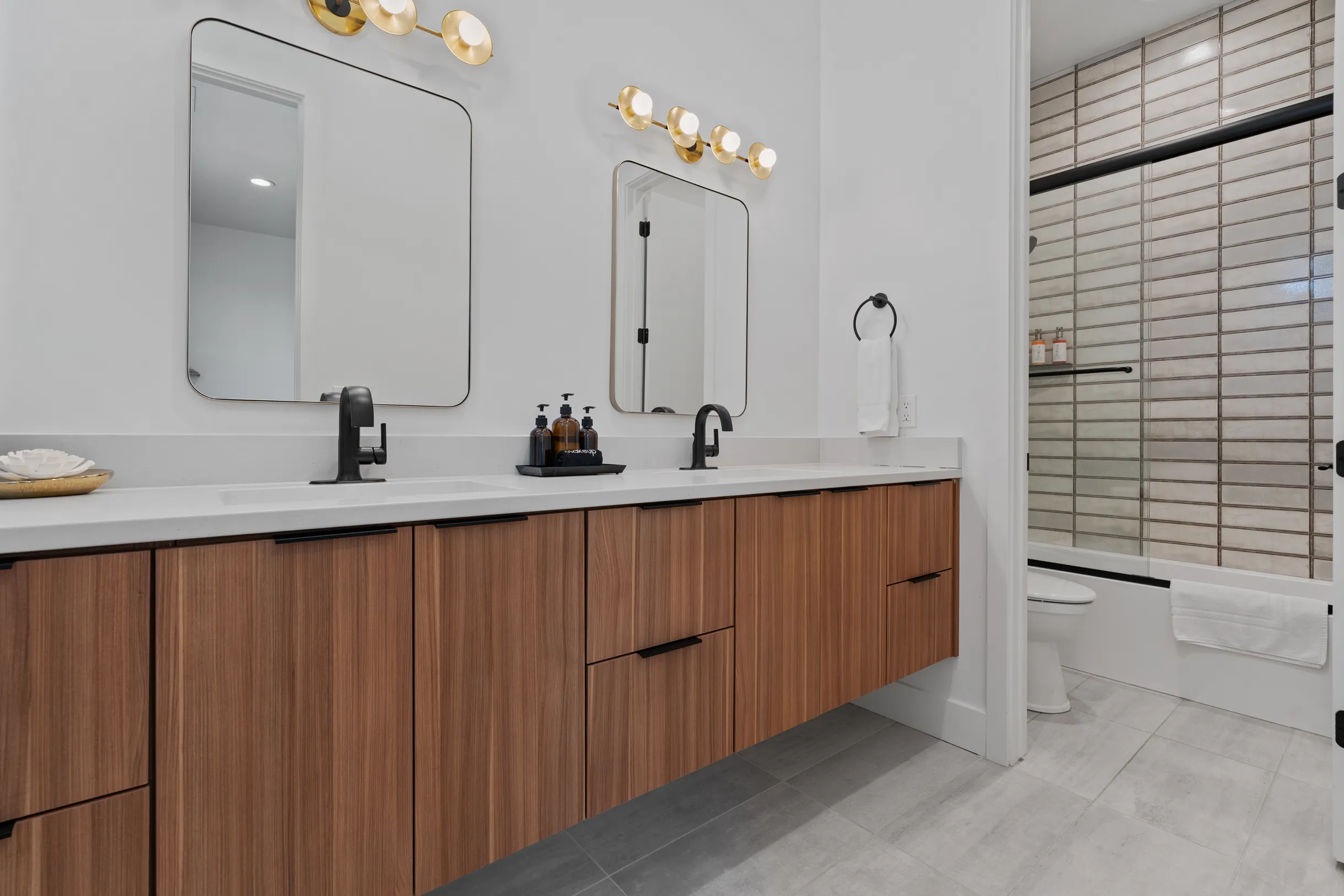 Wander Garden City #25