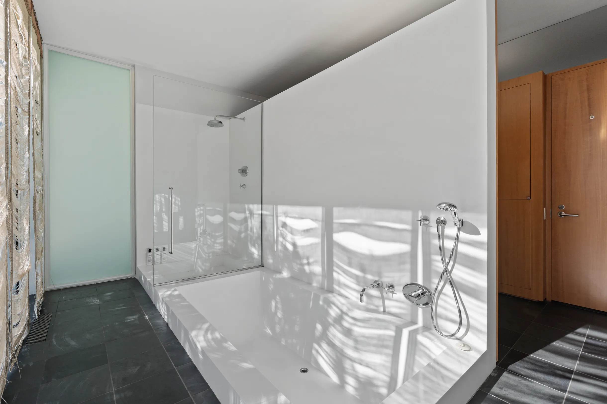 Wander Hudson Oasis #60