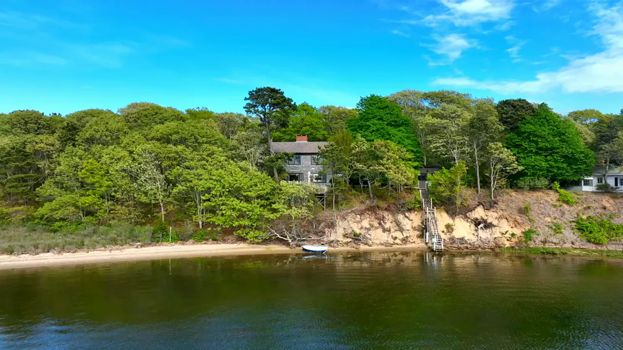 Wander Falmouth Bay tour video