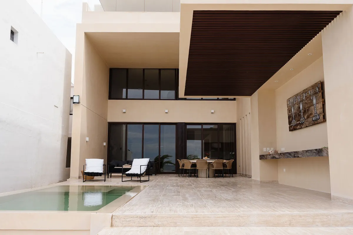 Wander Yucatan Shores