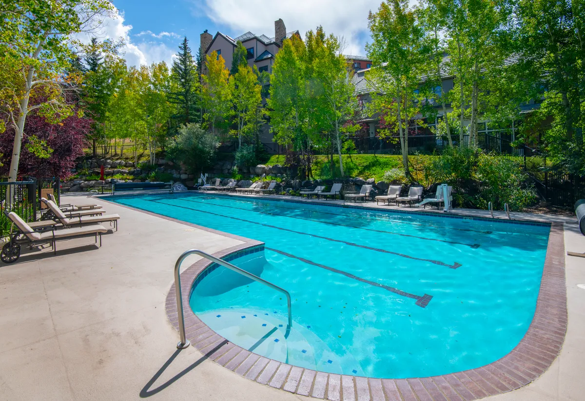 Wander Beaver Creek Slopeside