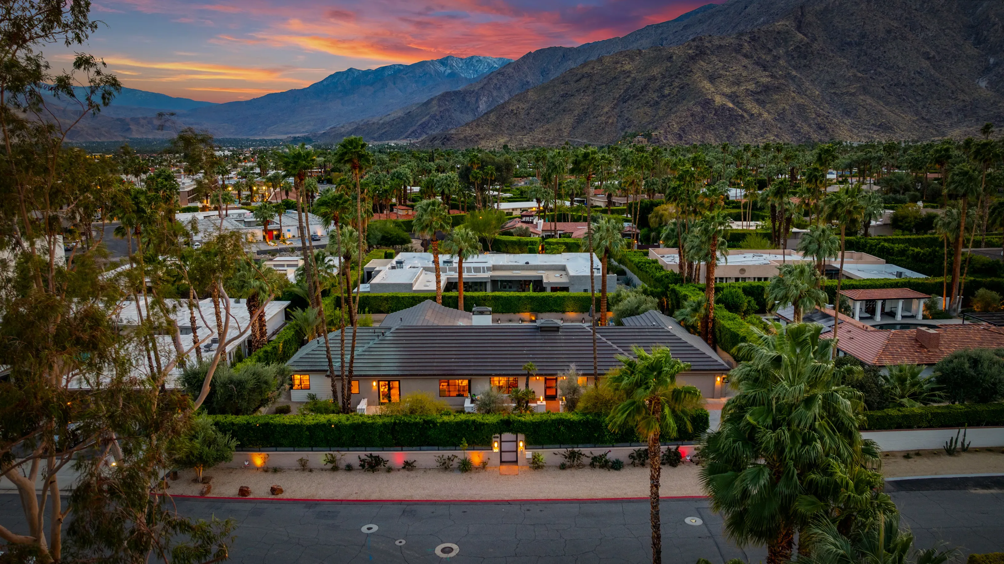 Wander Palm Springs Buena Vista tour video