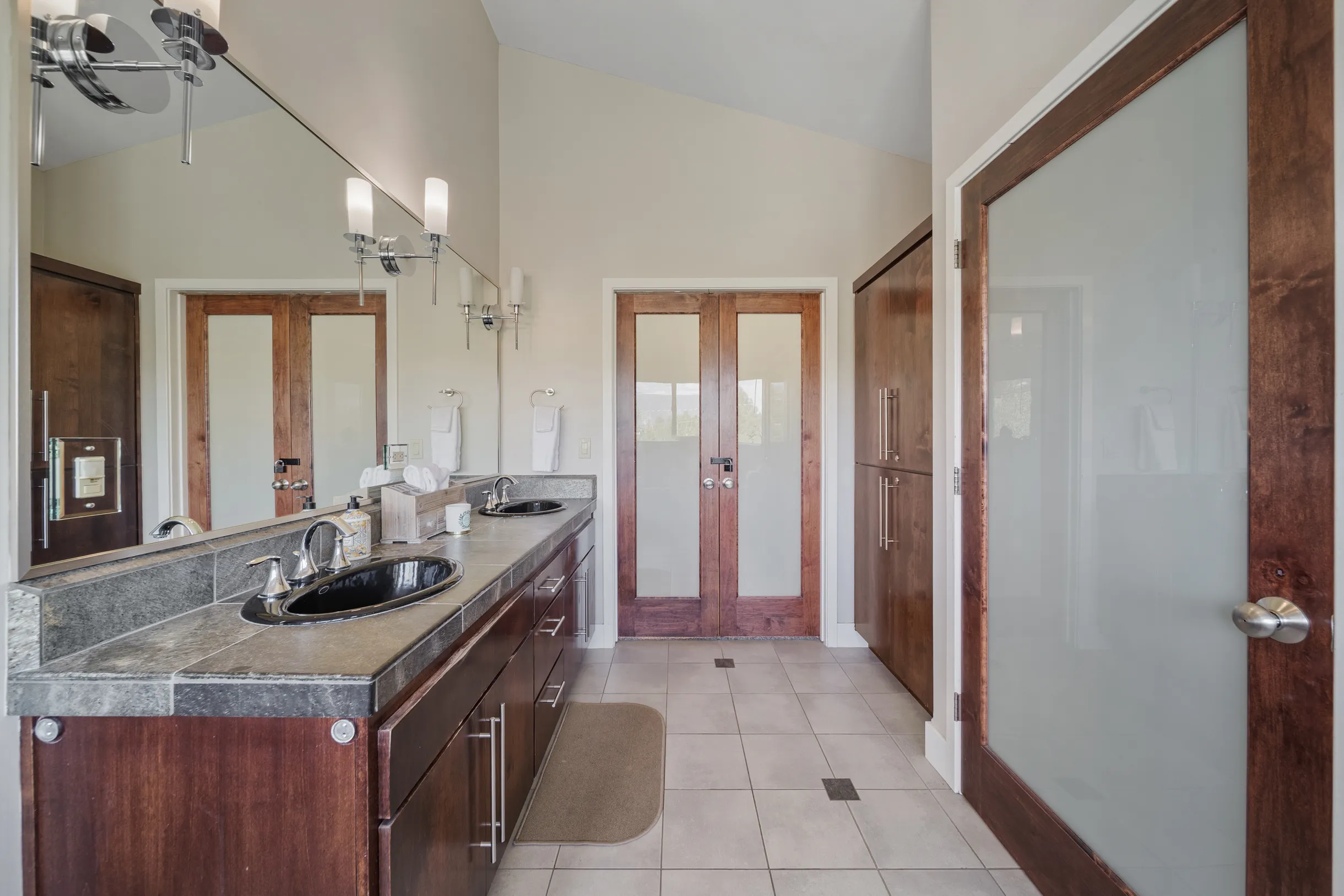 Wander Tahoe Canyon #104