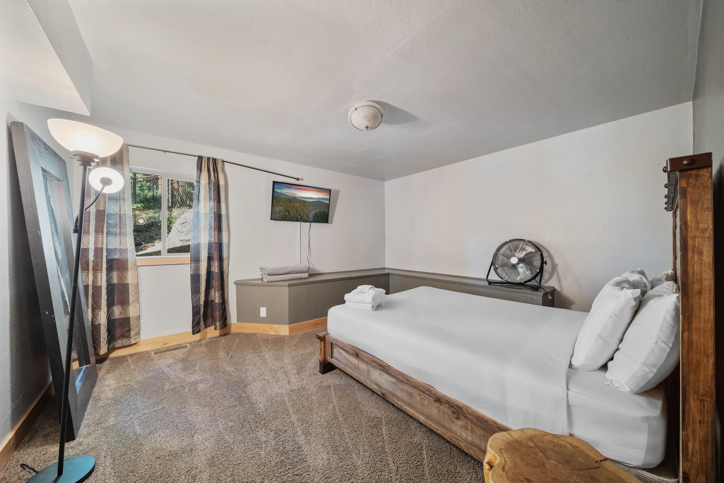 Wander Tahoe Basin #13