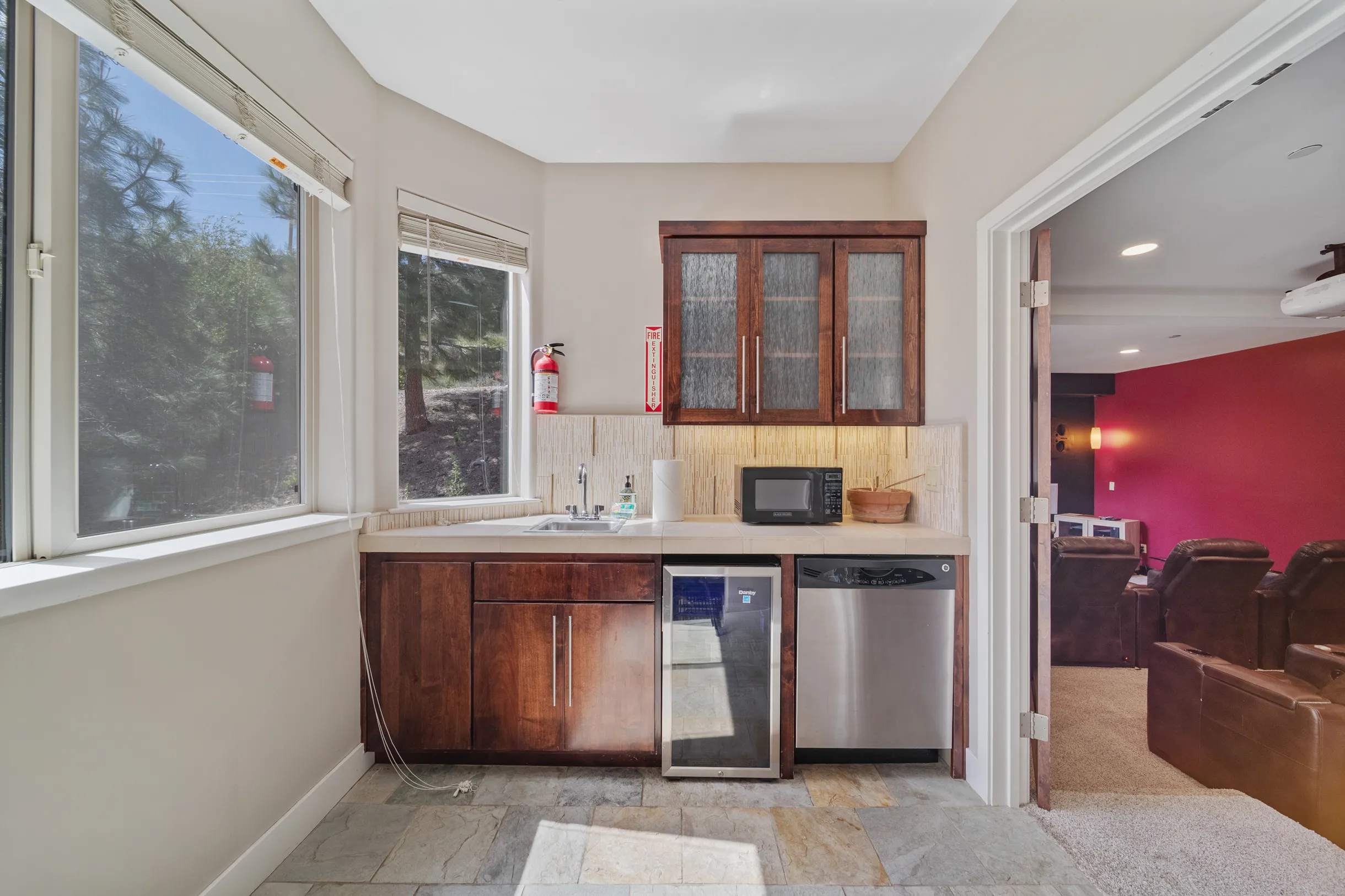 Wander Tahoe Canyon #121