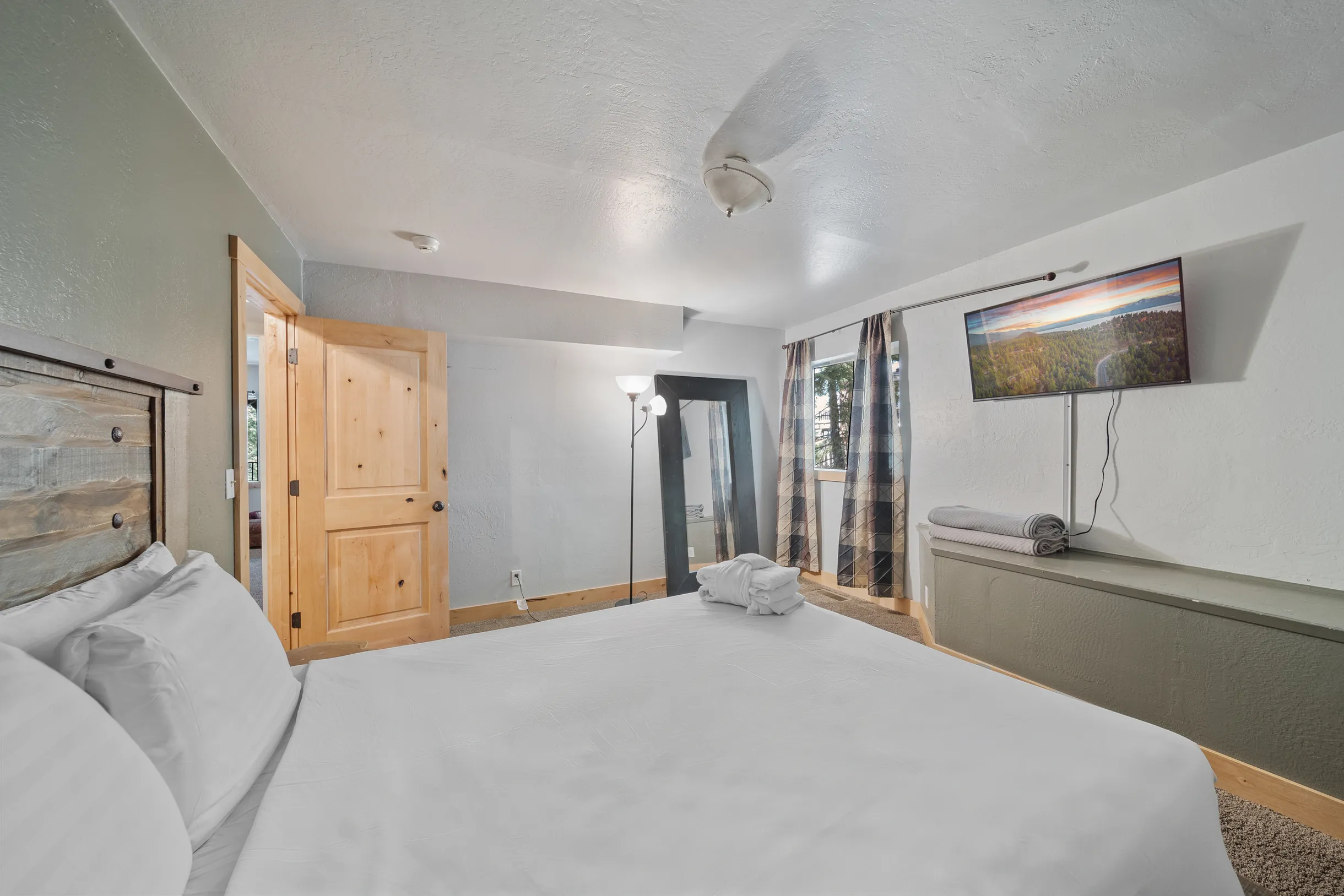 Wander Tahoe Basin #69