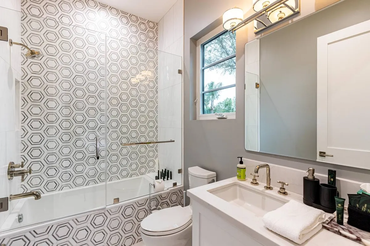 Wander Tarzana Retreat #4