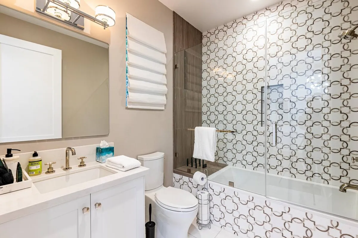 Wander Tarzana Retreat #5