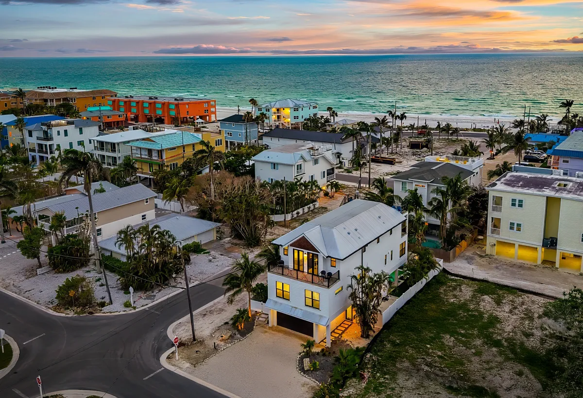 Wander Bradenton Beach
