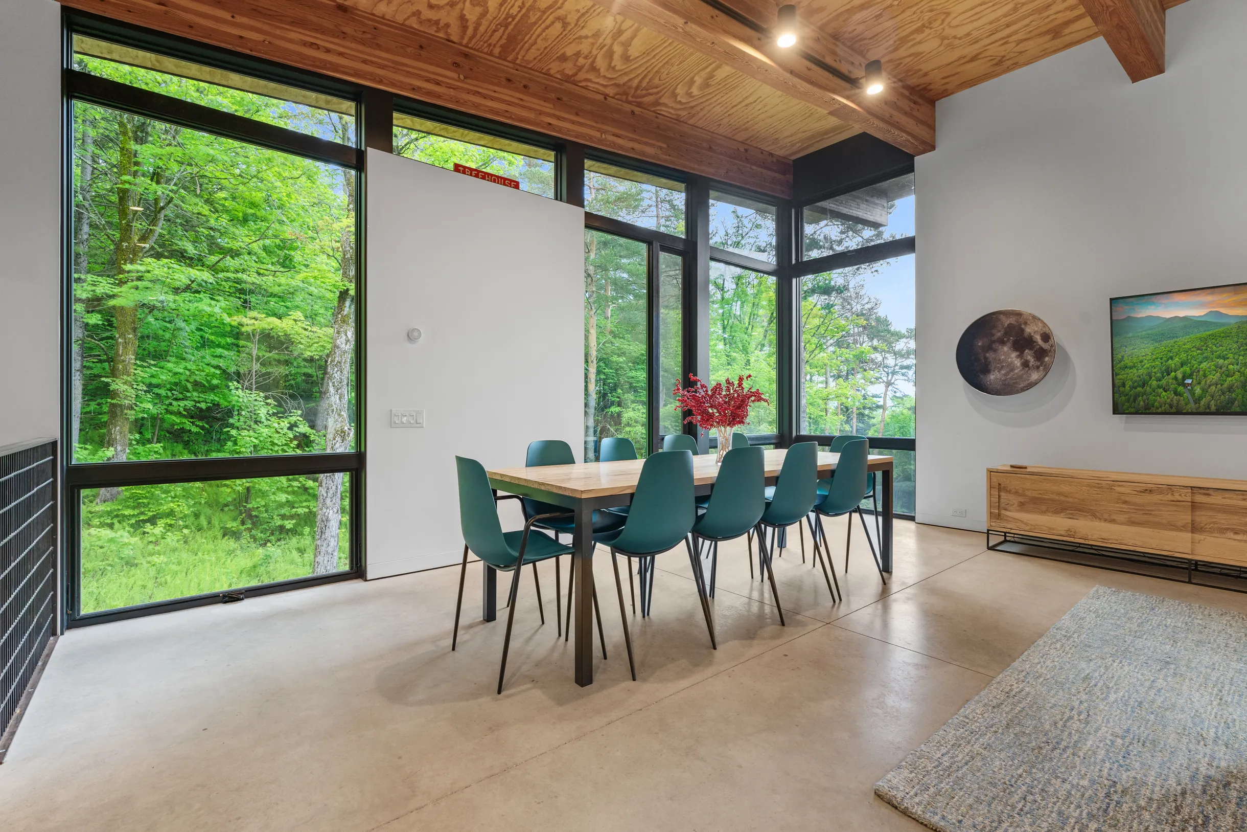 Wander Stowe Nest #16