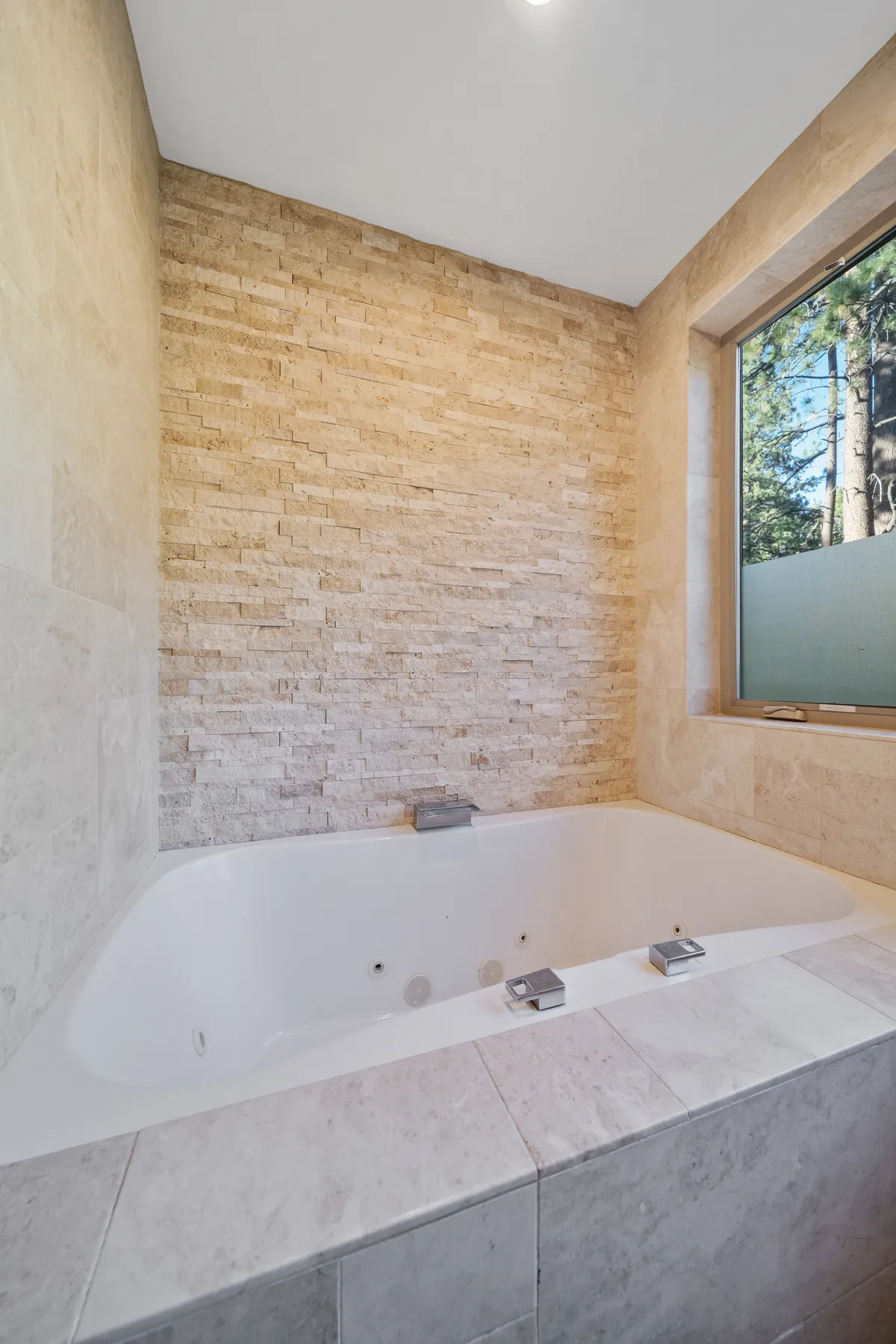 Wander Tahoe Haven #102