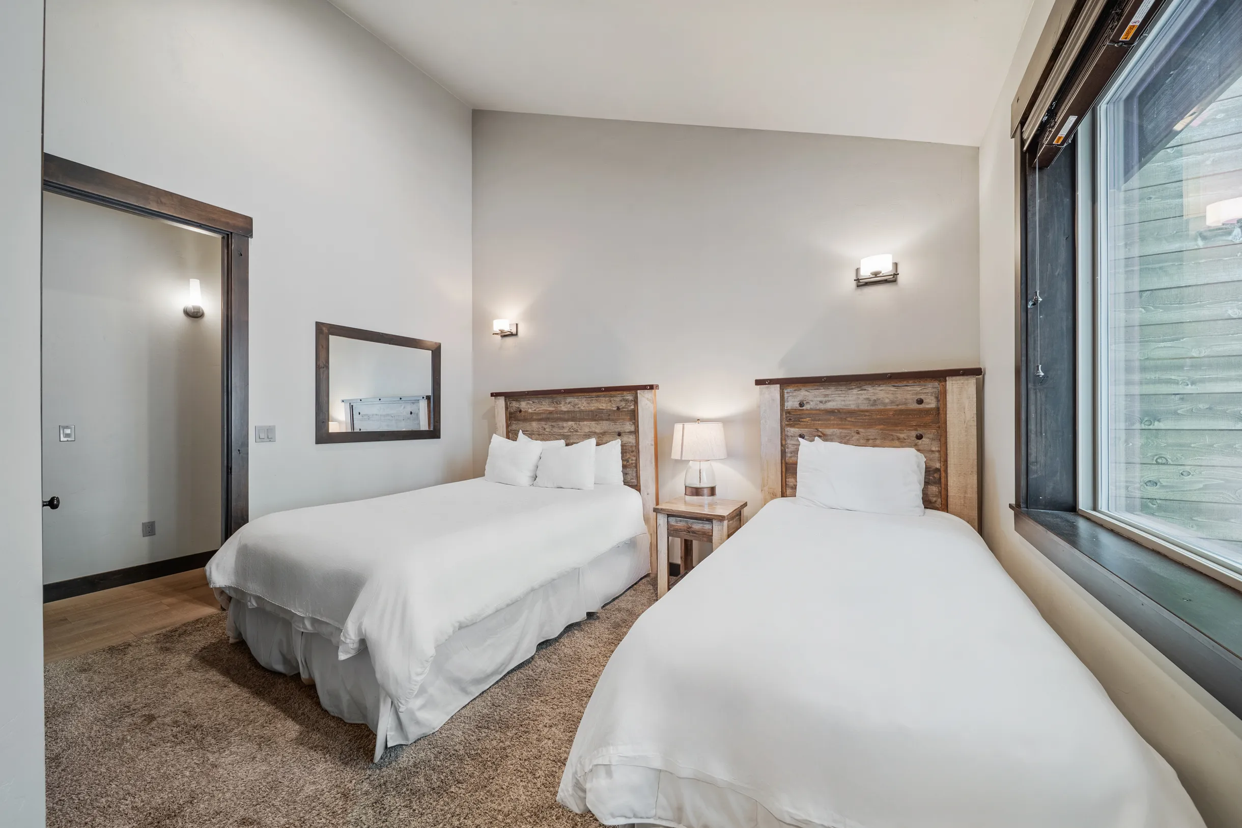 Wander Tahoe Ridge #68