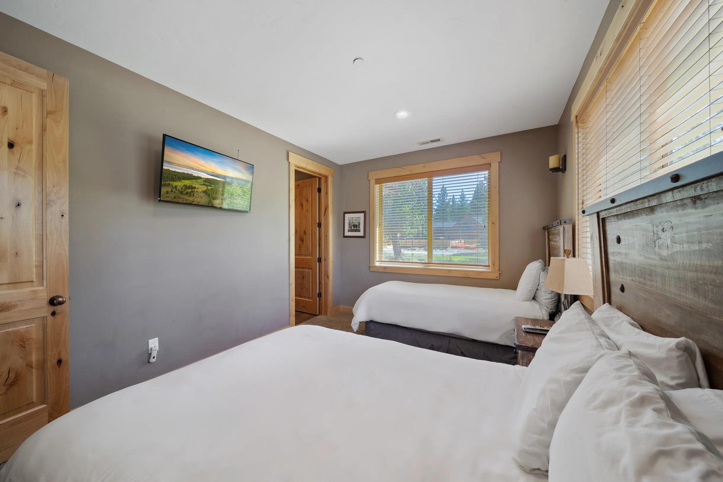 Wander Tahoe Meadow #98