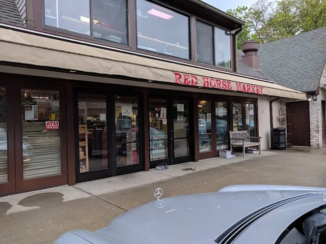 Red Horse Market - East Hampton