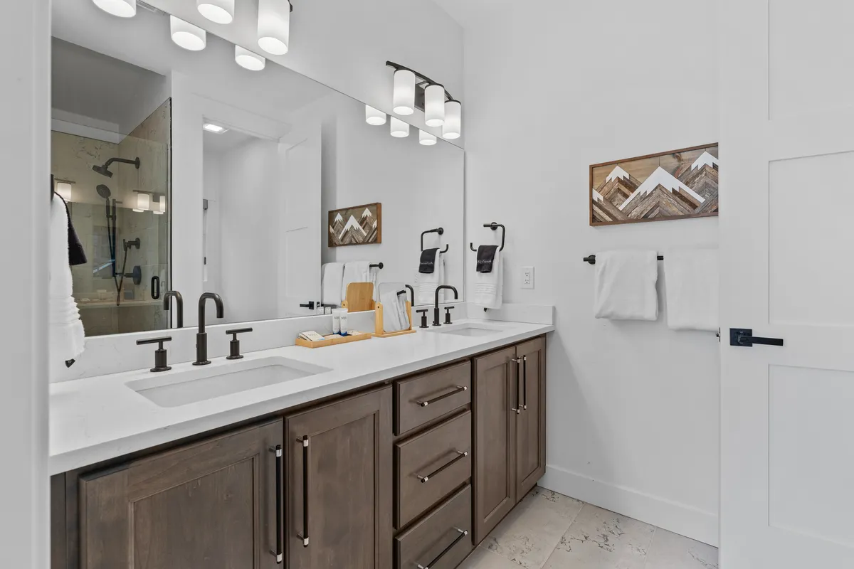 Wander Winter Park Pines