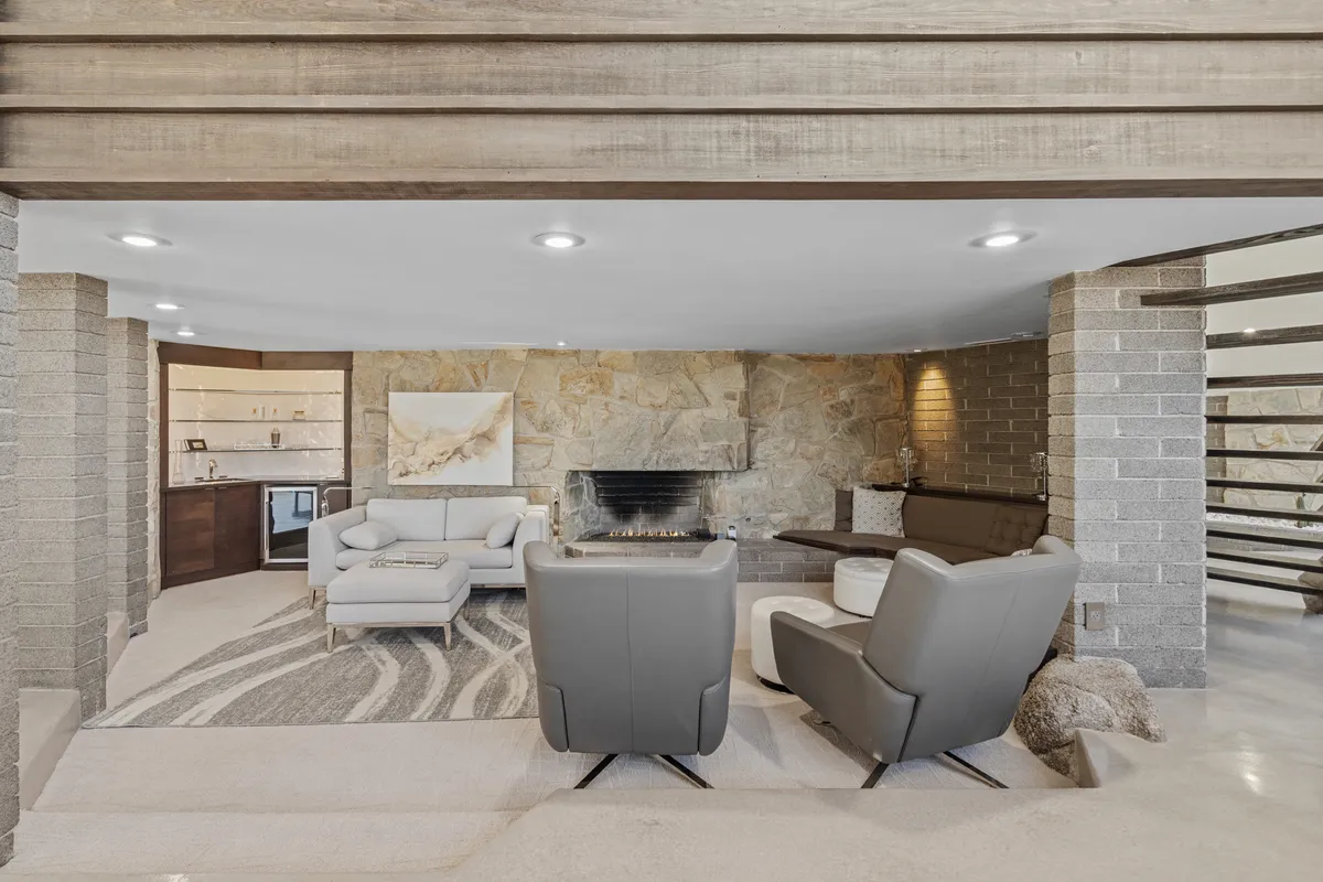 Wander Camelback Valley