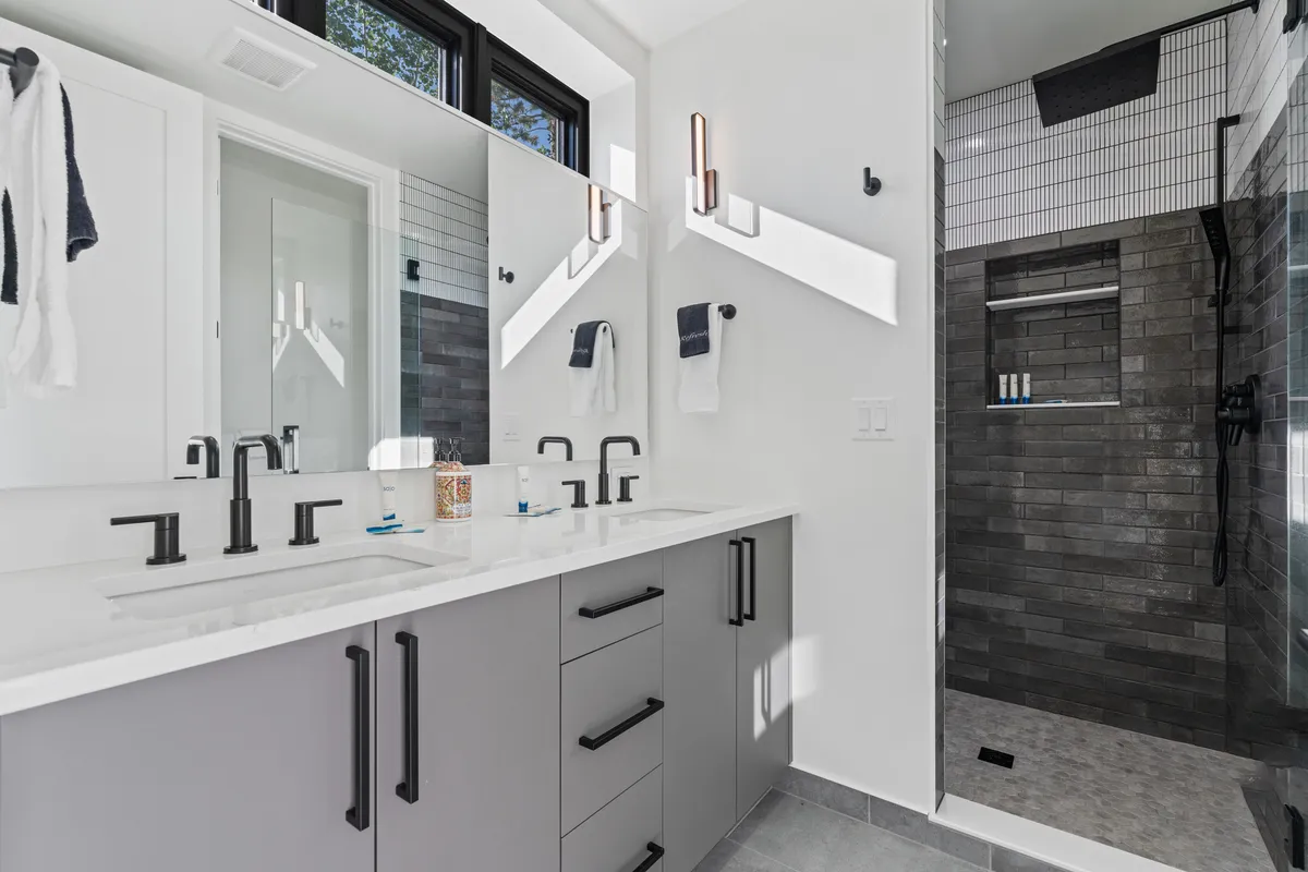 Wander Winter Park Grove