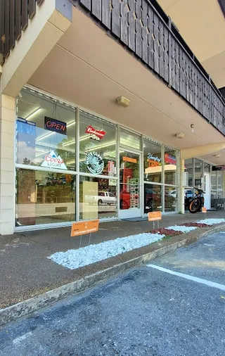 Gatlinburg B&T Market