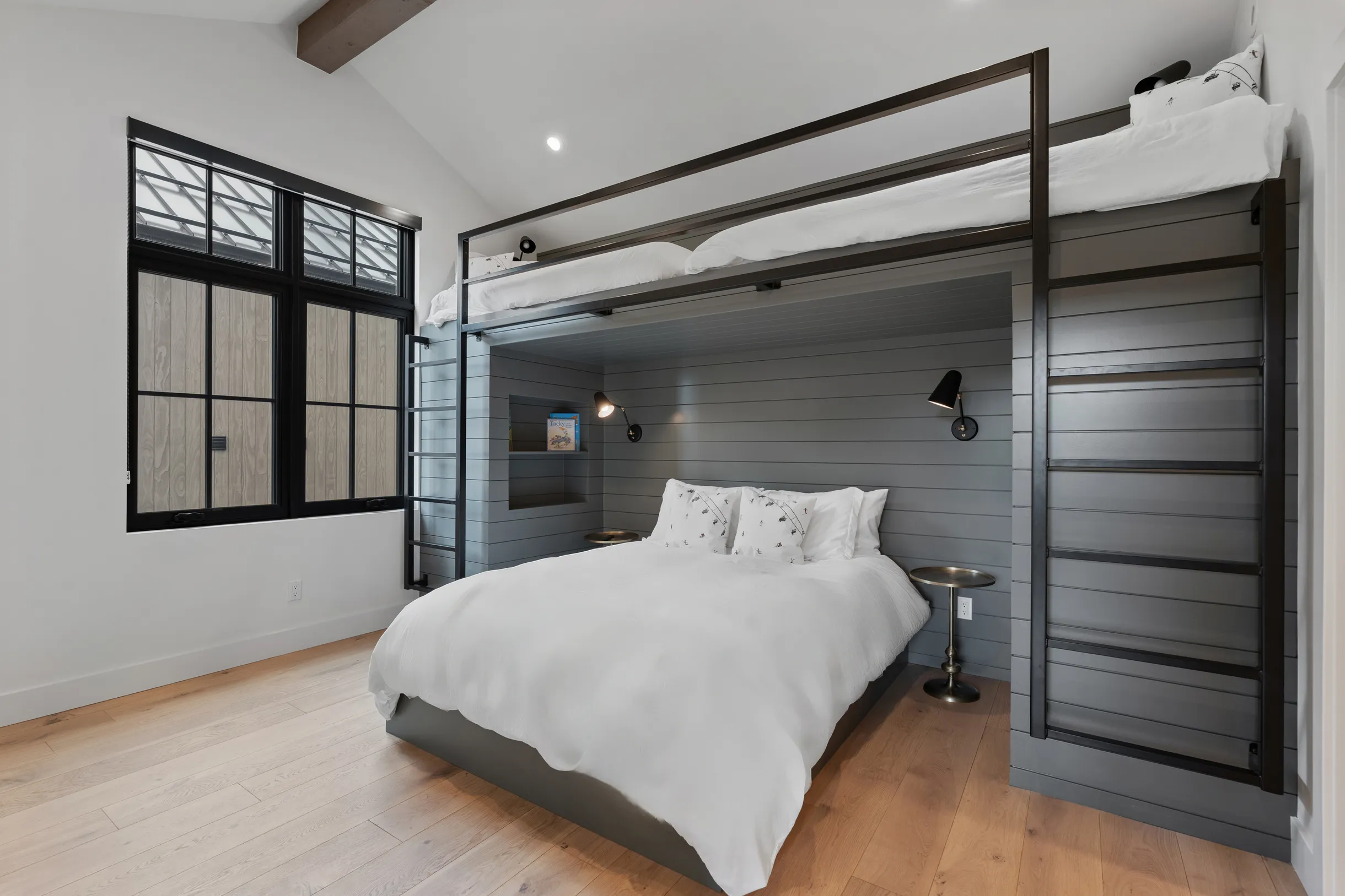 Wander Winter Park Roam #18