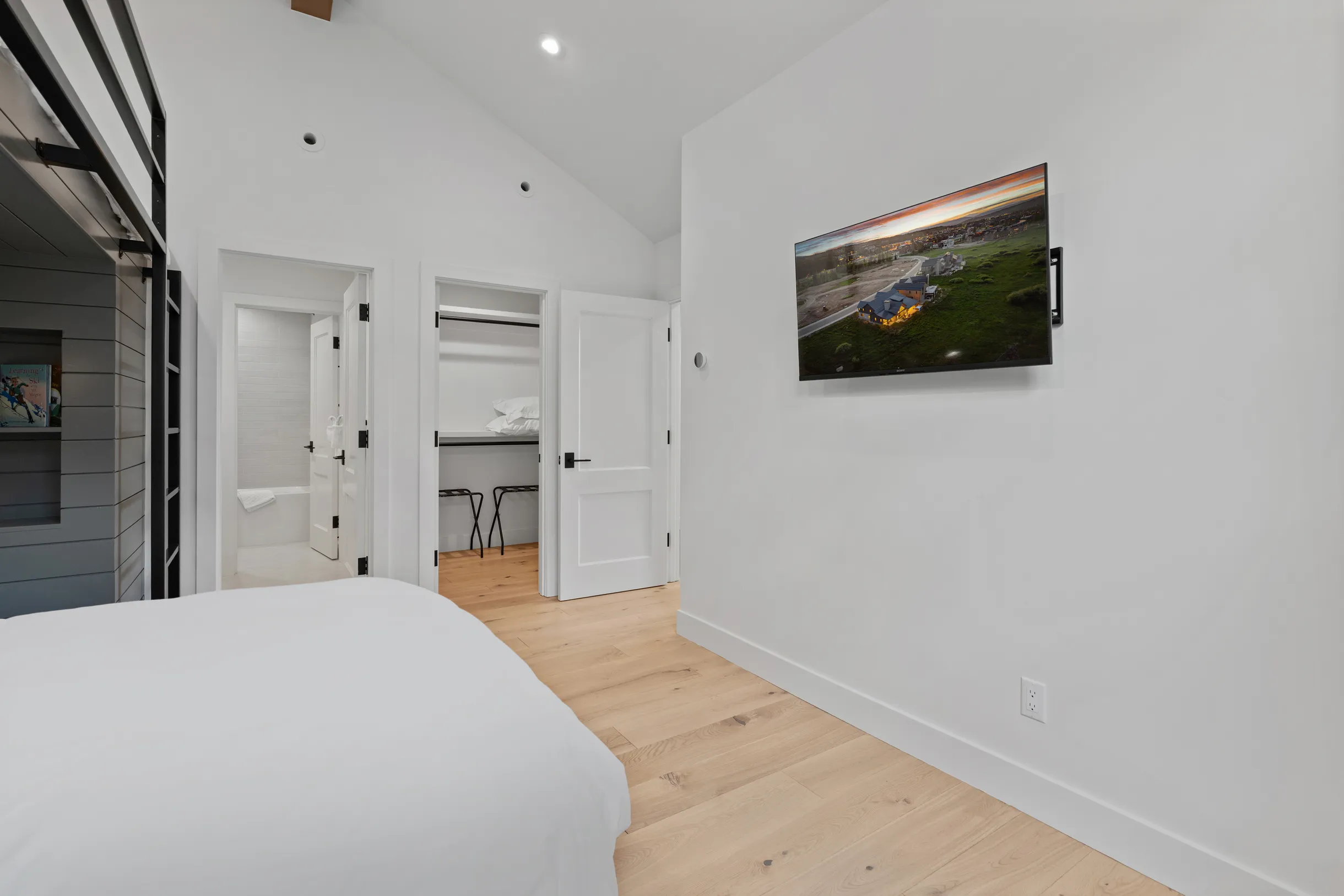 Wander Winter Park Roam #81