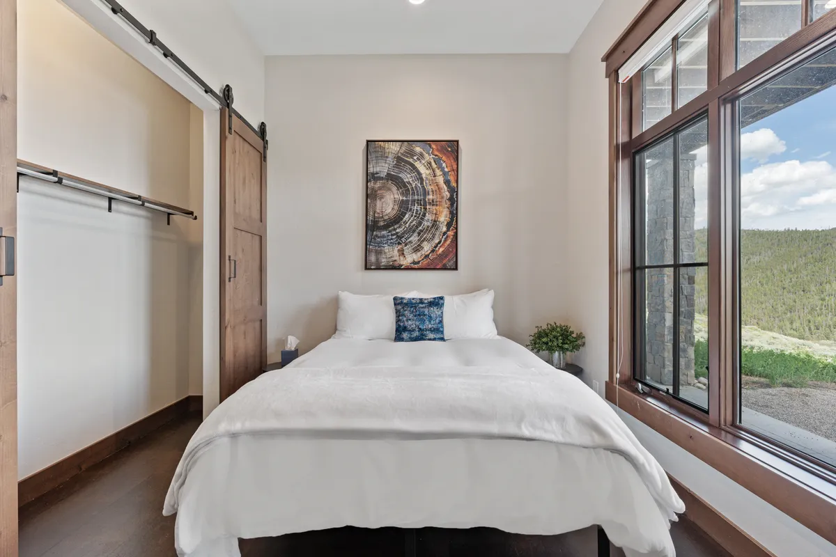 Bedroom 4 image