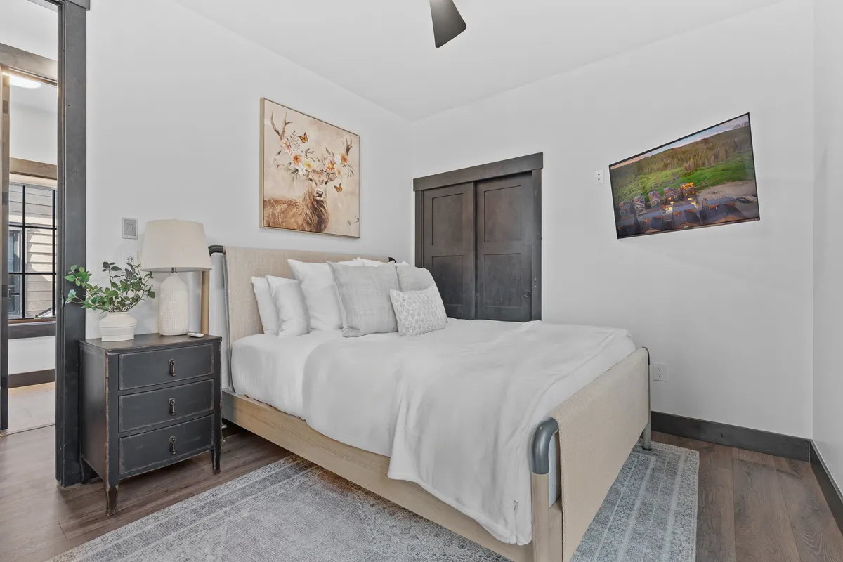 Bedroom 3 image