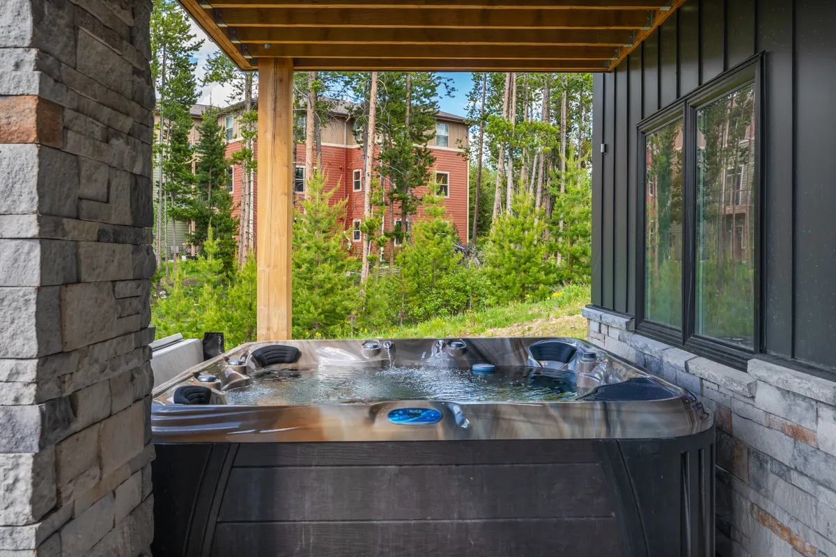 Wander Winter Park Vista