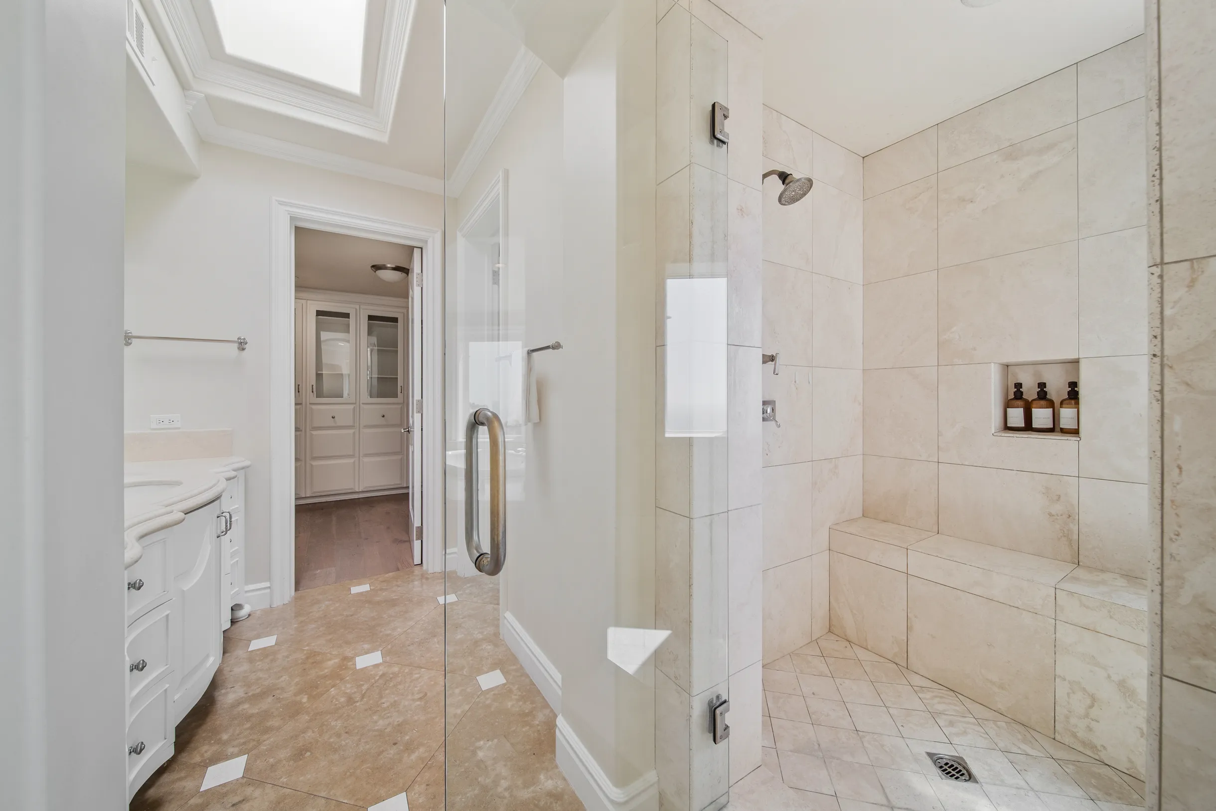 Wander La Jolla Glow #100