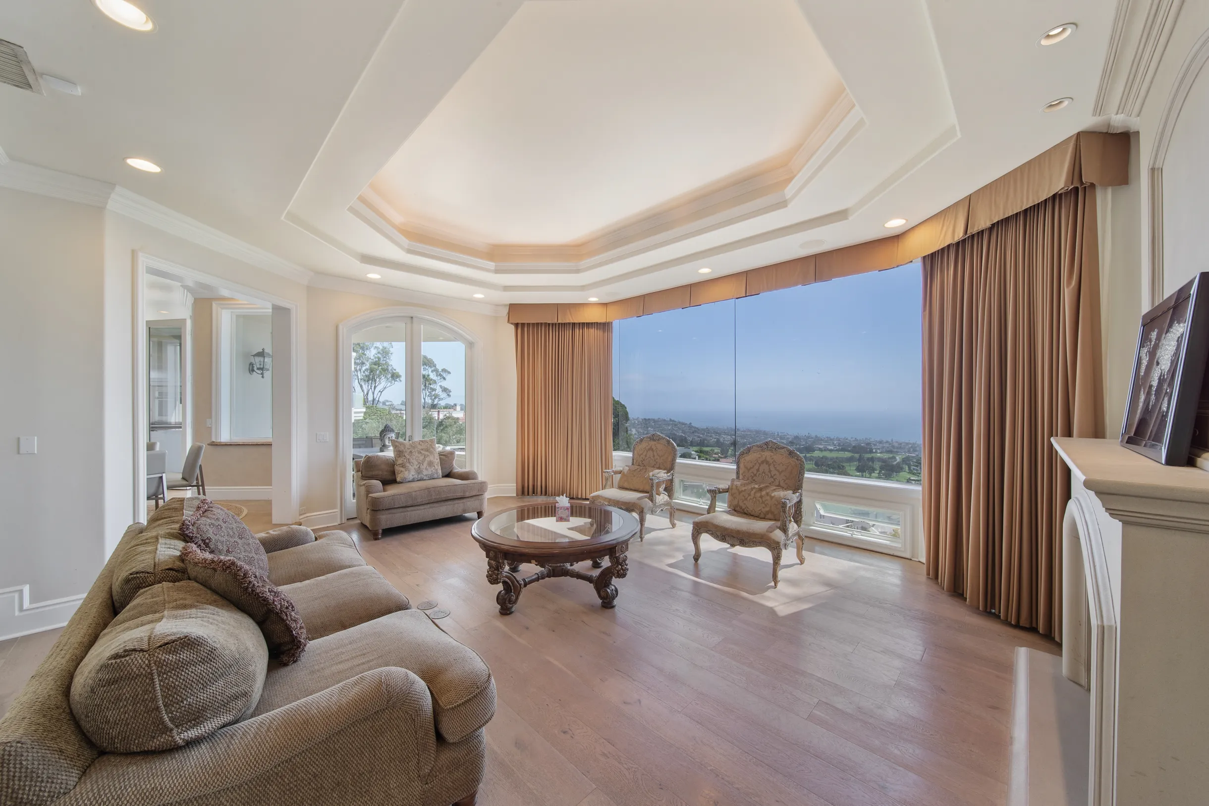 Wander La Jolla Glow #103