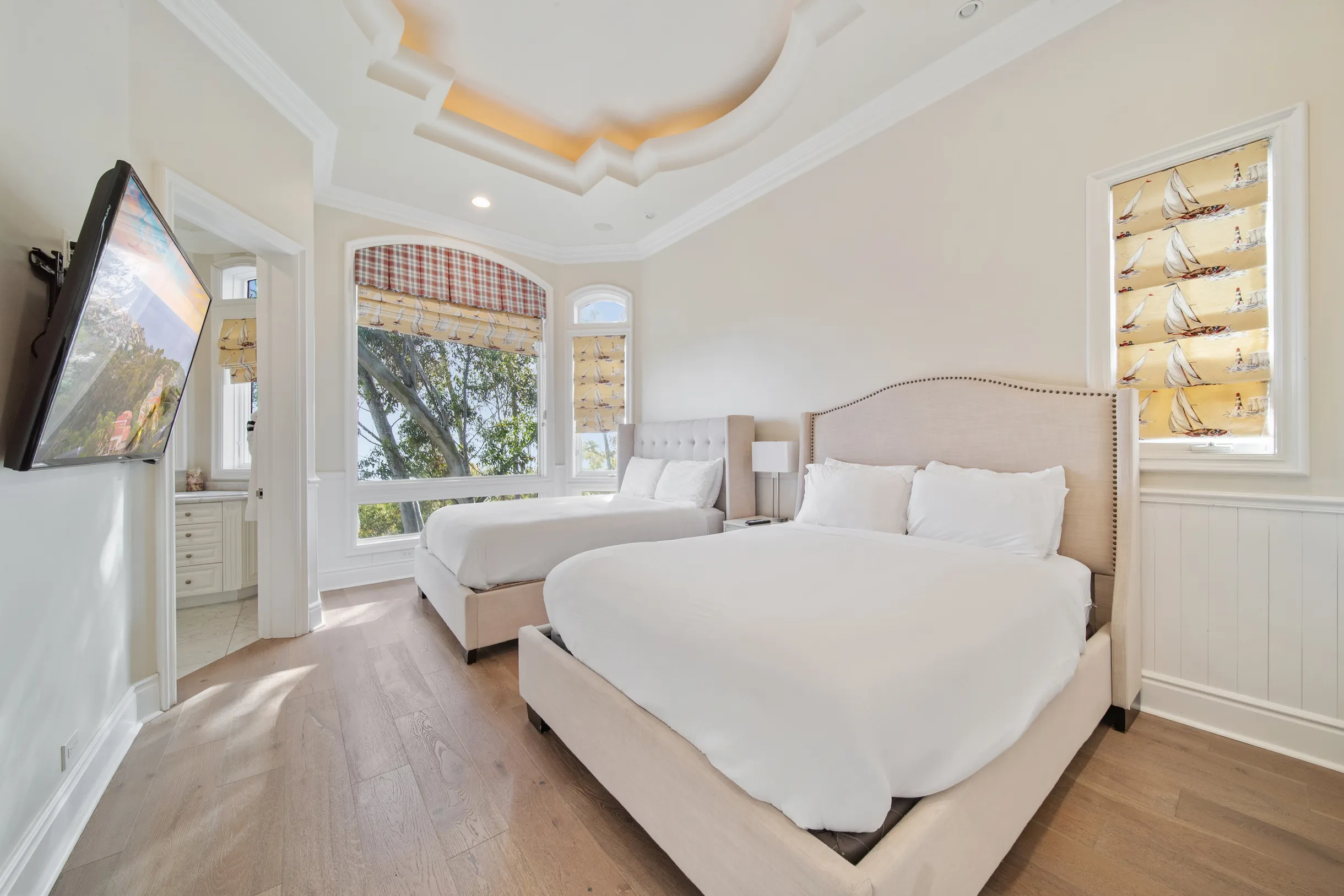 Wander La Jolla Glow #71