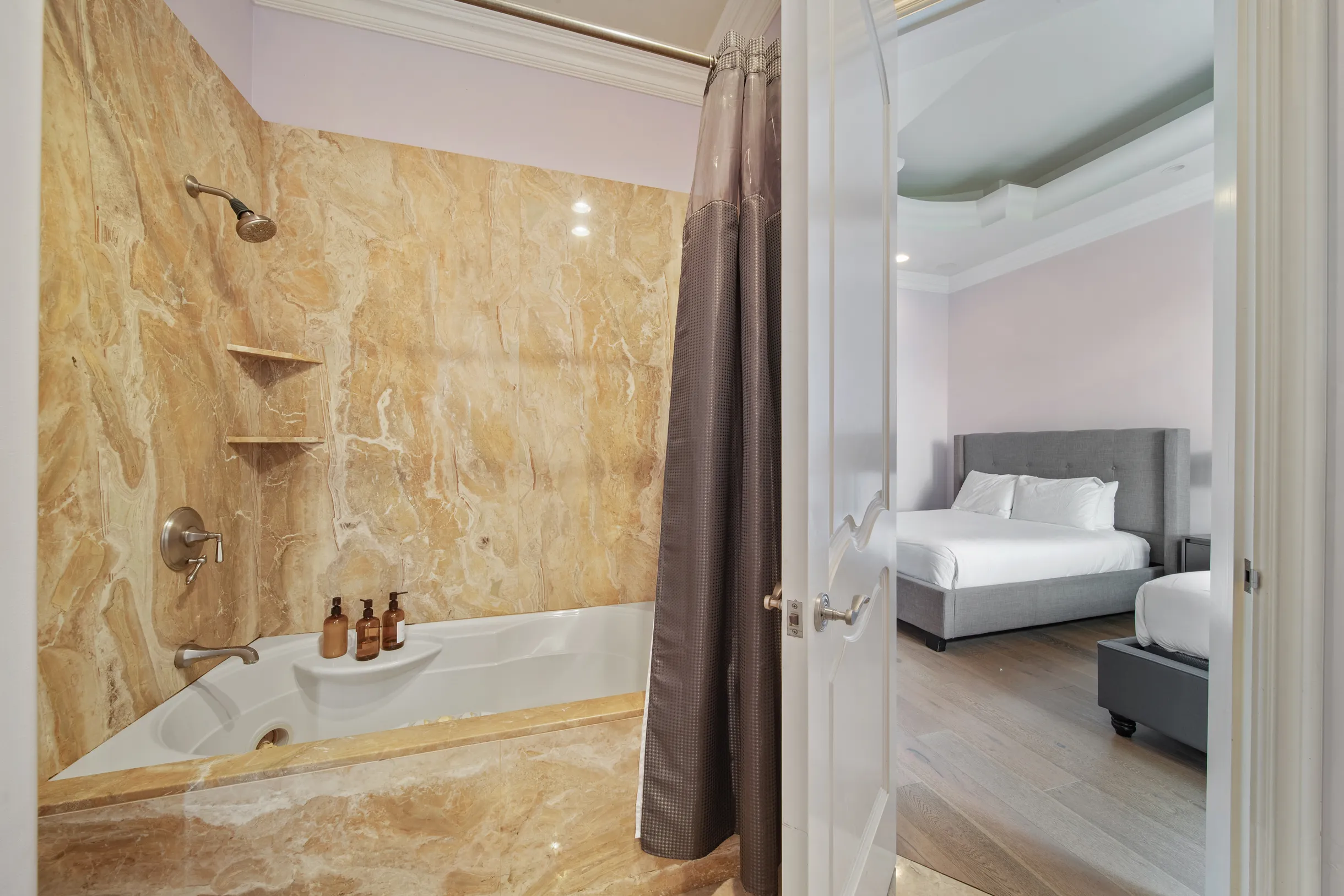 Wander La Jolla Glow #51