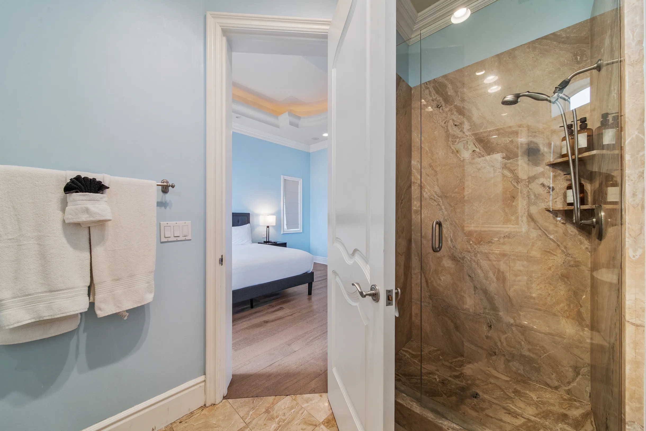 Wander La Jolla Glow #53