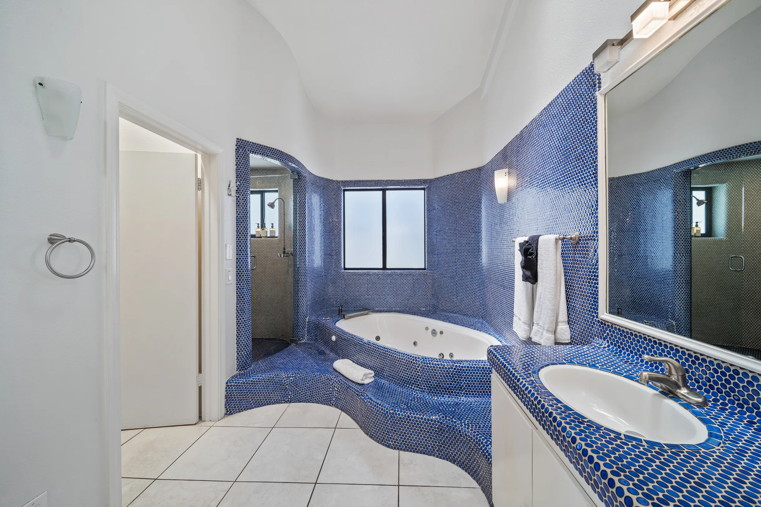 Wander La Jolla Tides #38