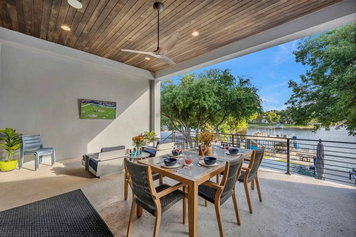 Wander Kingsland Lake #27