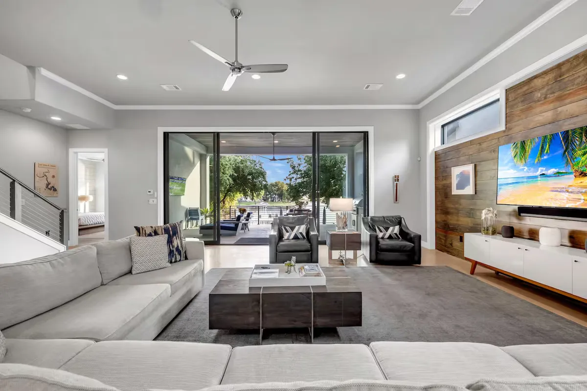 Wander Kingsland Lake #43