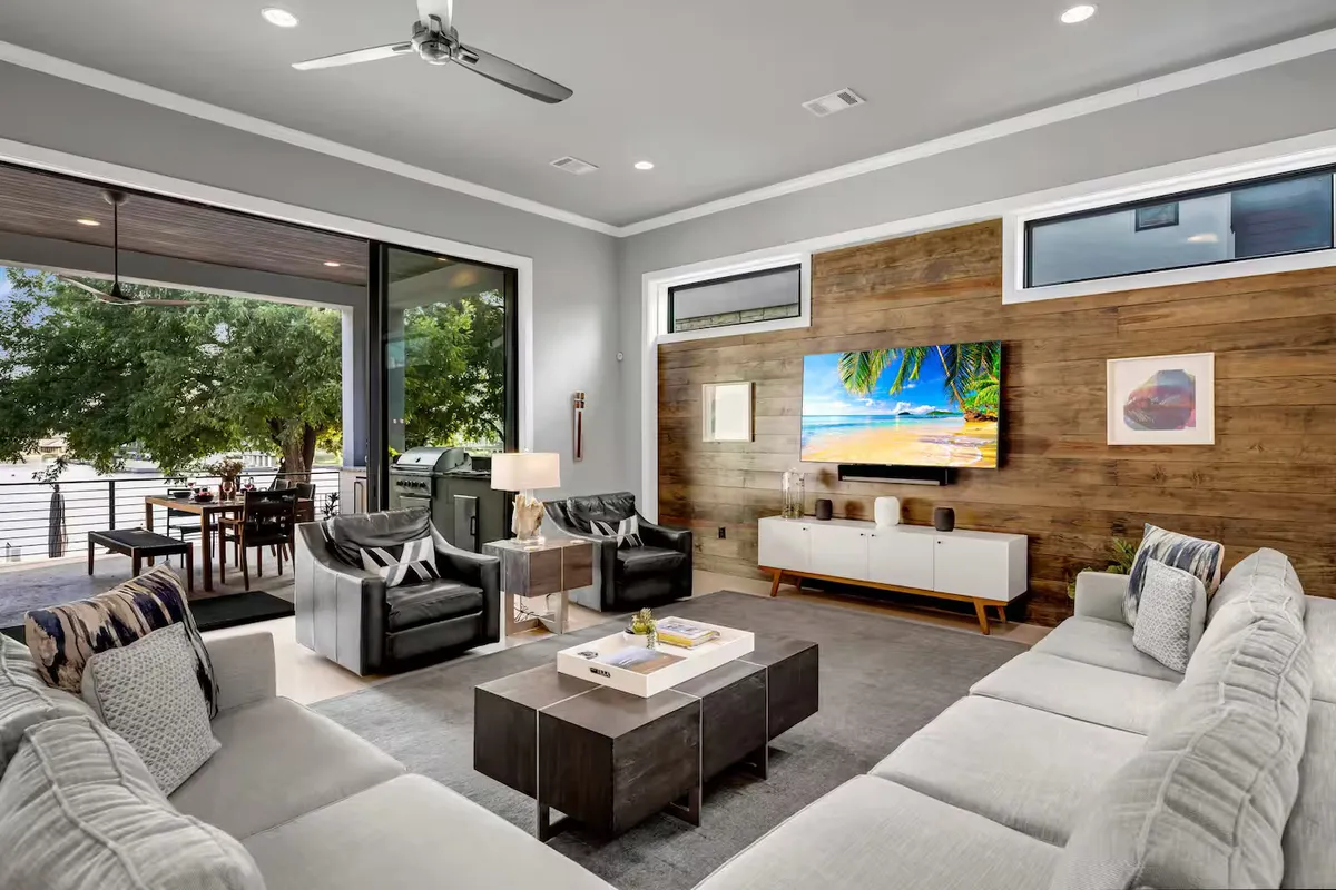 Wander Kingsland Lake #18