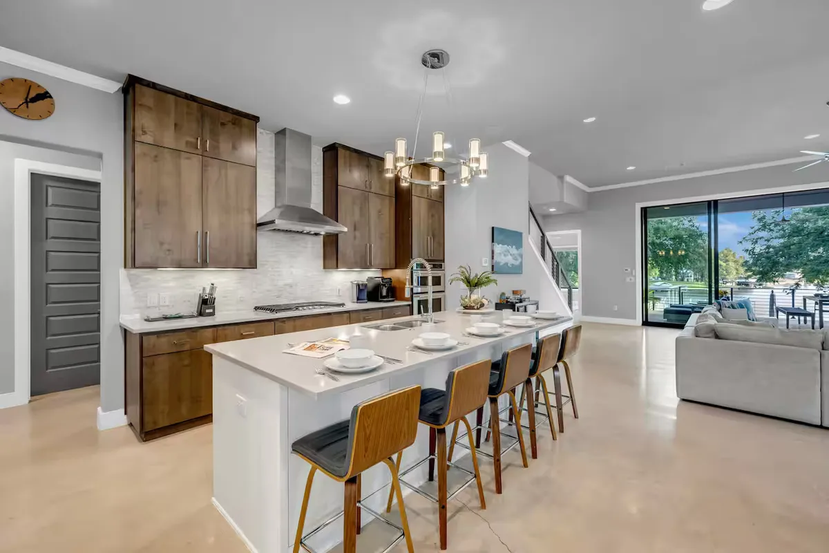 Wander Kingsland Lake #57